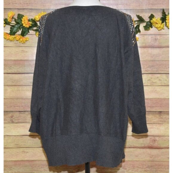 Cable & Gauge Women's Gray Studded 3/4 Dolman Sleeves Sweater Top Plus Size 2X - Picture 8 of 12